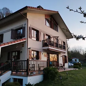  Bed & Breakfast Eguzkitza